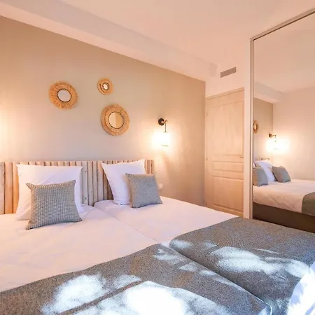 Ombre Des Pins A Tropez Xix Apartment